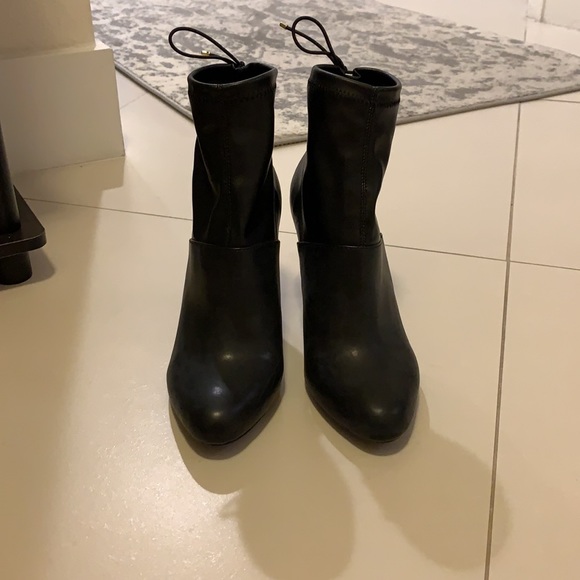 Zara women’s heeled booties, size 39 - Picture 4 of 4